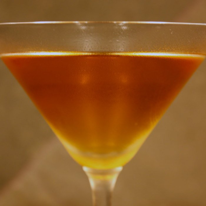 Amaretto Stinger — drinks