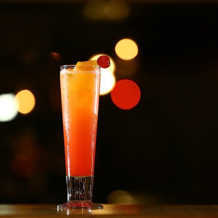 Amaretto Sunset — drinks