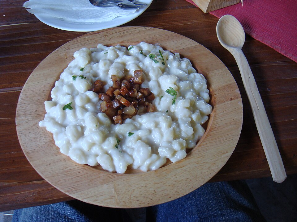 Bryndzové Halušky (Slovak Dumplings with Cheese) — world recipes