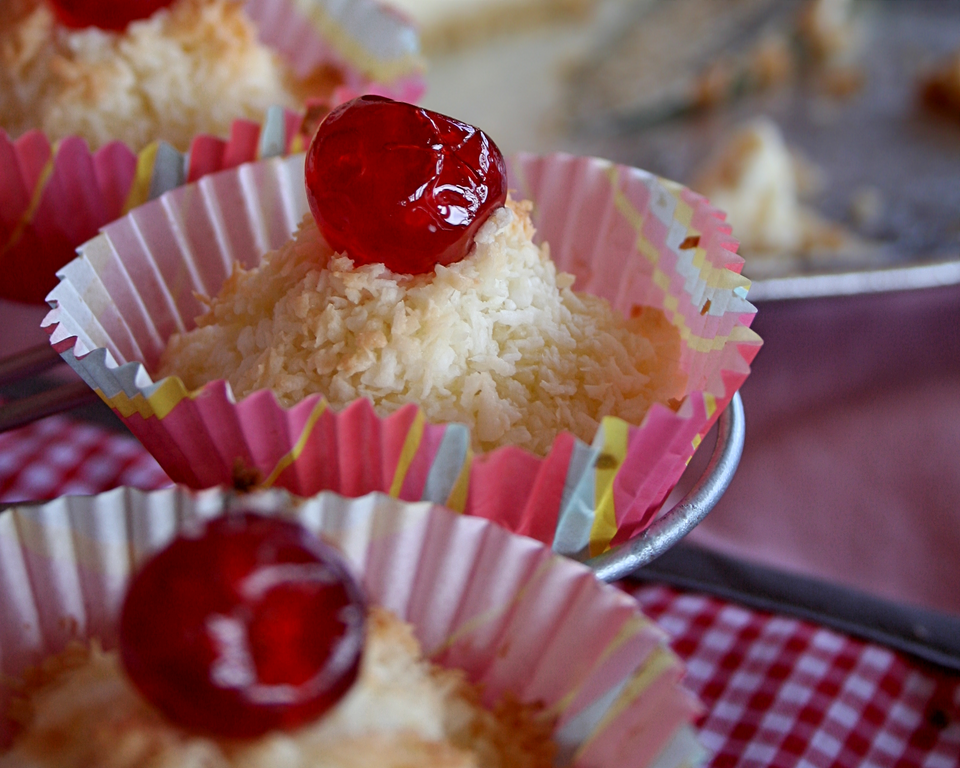 Coconut Pyramids — world recipes