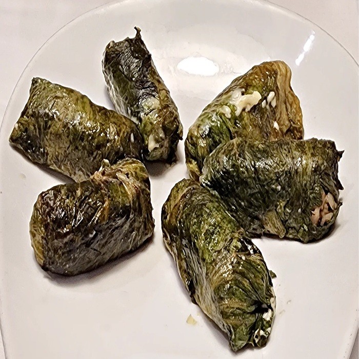 Dolma Japrak Stuffed Vine Leaves — side
