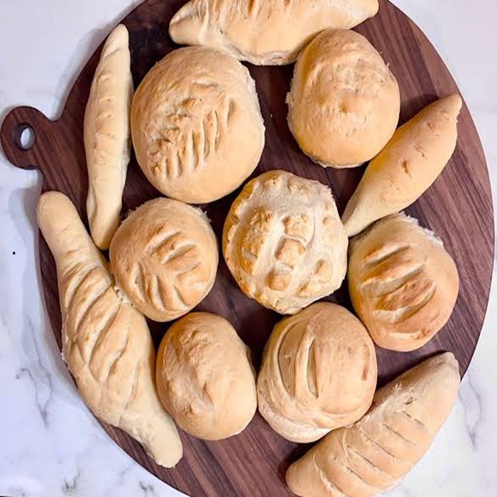 Dominica mastiff bread — side