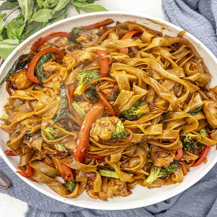 Drunken noodles (pad kee mao) — a Thailand dish
