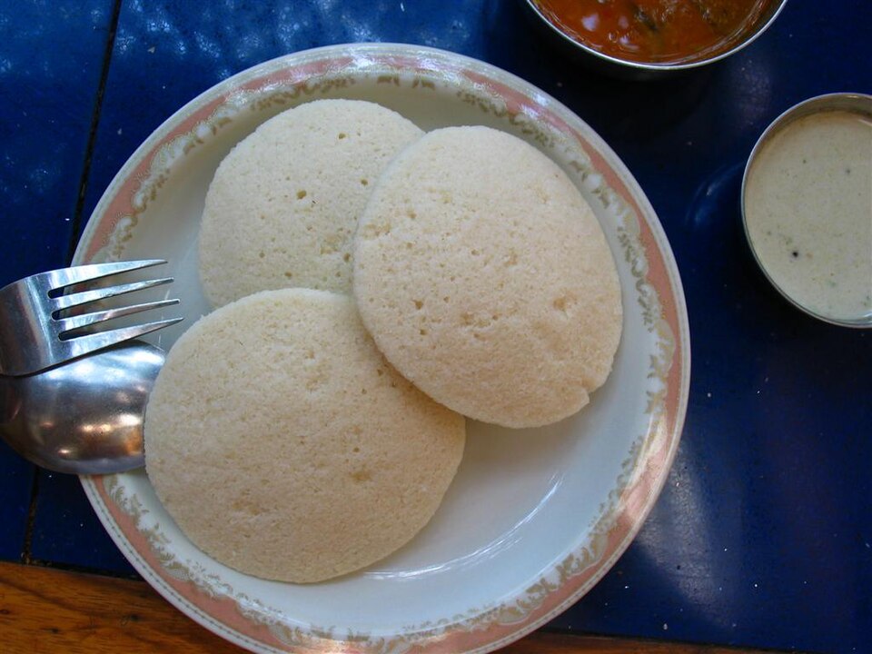 Idli (Steamed Rice and Black Gram Bread) — world recipes