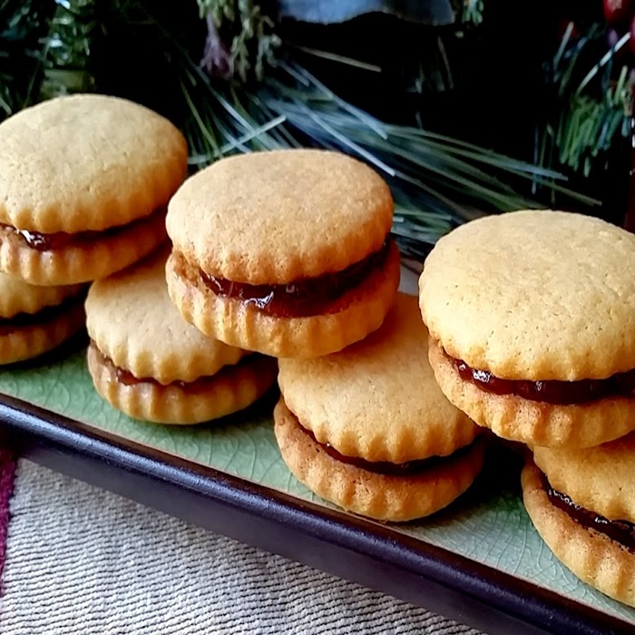 Jam jam cookies — a Canada dish