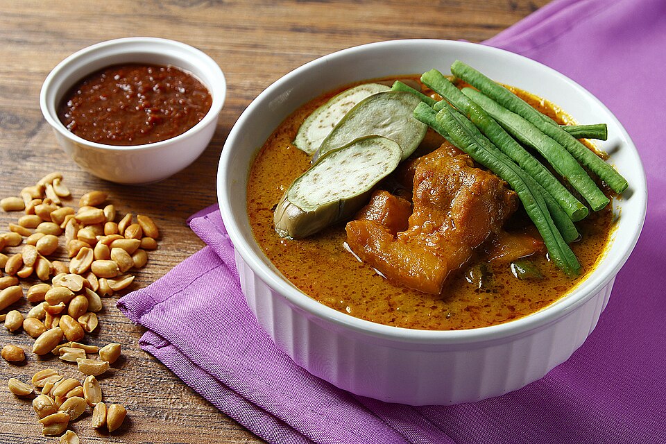 Kare-Kare (Oxtail and Vegetables in Peanut Sauce) — world recipes