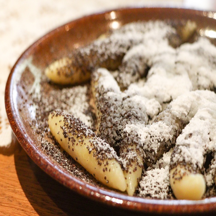 Šúĺlance s Makom — a Slovakia dish