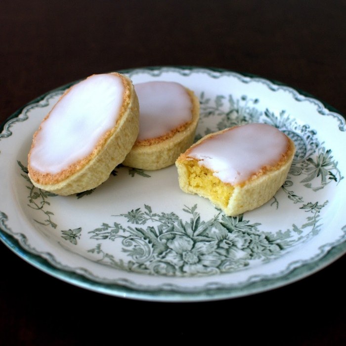 Mazariner – Scandinavian Almond Tartlets — a Norway dish