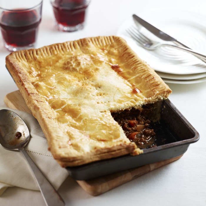 Minced Beef Pie — a United Kingdom dish