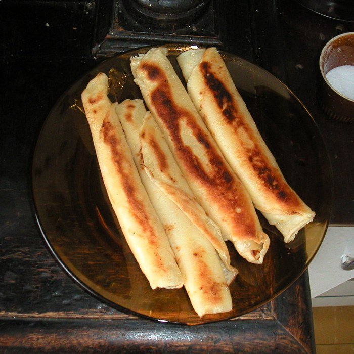 Polskie Nalesniki (Polish Pancakes) — a Poland dish