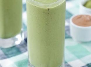 Powerhouse Almond Matcha Superfood Smoothie — morning meal