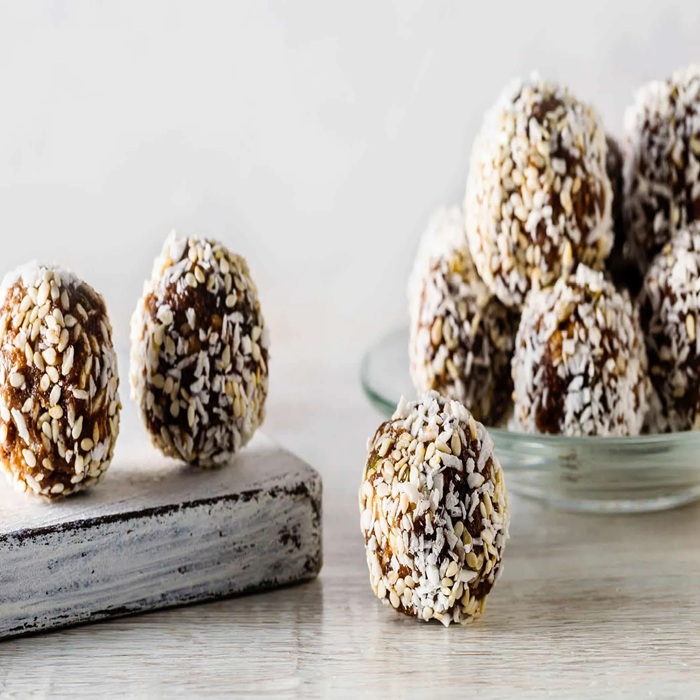 Spanish fig & almond balls — a Spain dish