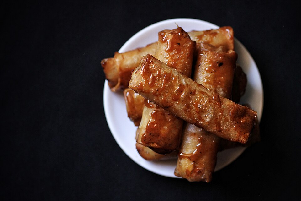 Turon (Filipino Plantain Spring Rolls) — world recipes