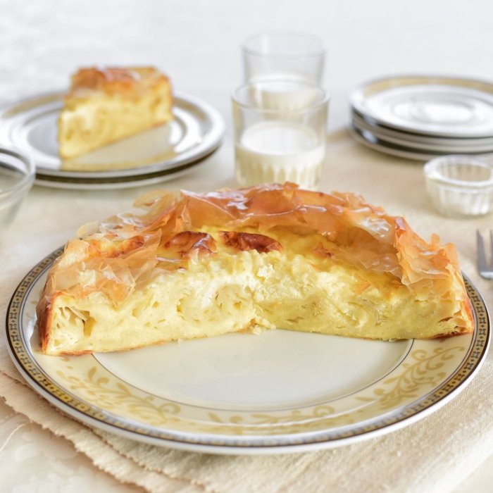 Walnut Roll Gužvara — a Croatia dish